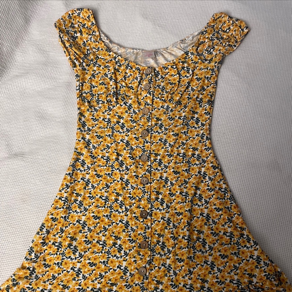Yellow sunflower sundress cap sleeves cute buttons size small womens 3/5